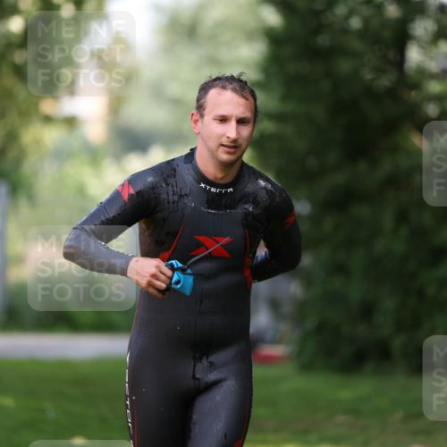 15.06.2025 - 7 Türme Triathlon Michael Strokosch http://msf.ph/oto/7968015 15.06.2025 12:53:53 Schwimmen 760, 862, 1072, 1133, 1156, 1181 meine-sportfotos.de