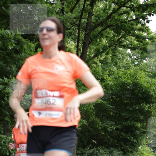 15.06.2025 - REWE Women's Run Jannik Wohlers http://msf.ph/oto/7968021 15.06.2025 10:03:06 Laufen 5032, 5162 meine-sportfotos.de