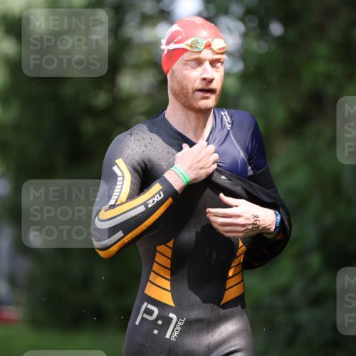 15.06.2025 - 7 Türme Triathlon Michael Strokosch http://msf.ph/oto/7968083 15.06.2025 12:54:04 Schwimmen 760, 862, 930, 990, 1016, 1045, 1181 meine-sportfotos.de