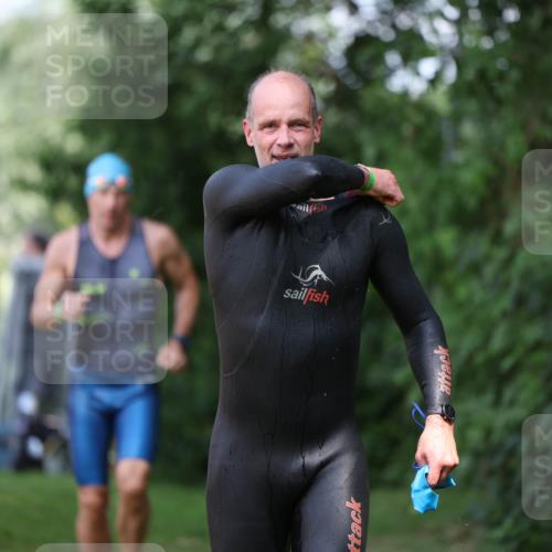 15.06.2025 - 7 Türme Triathlon Michael Strokosch http://msf.ph/oto/7968109 15.06.2025 12:54:07 Schwimmen 760, 862, 930, 978, 990, 996, 1016, 1045, 1181 meine-sportfotos.de