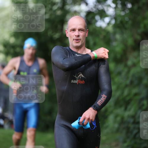 15.06.2025 - 7 Türme Triathlon Michael Strokosch http://msf.ph/oto/7968112 15.06.2025 12:54:07 Schwimmen 760, 862, 930, 978, 990, 996, 1016, 1045, 1181 meine-sportfotos.de