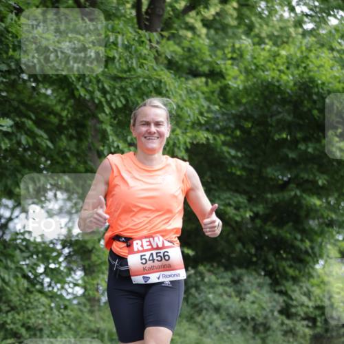 15.06.2025 - REWE Women's Run Jannik Wohlers http://msf.ph/oto/7968139 15.06.2025 10:03:15 Laufen 5456 meine-sportfotos.de