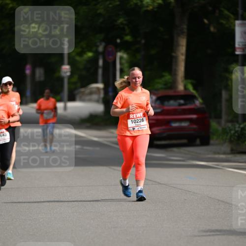 15.06.2025 - REWE Women's Run Dr. Thomas Lammeyer http://msf.ph/oto/7968174 15.06.2025 09:55:56 Laufen 643, 10228 meine-sportfotos.de