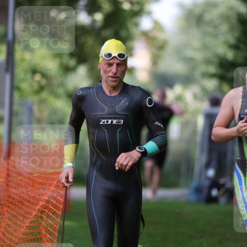 15.06.2025 - 7 Türme Triathlon Michael Strokosch http://msf.ph/oto/7968186 15.06.2025 12:54:18 Schwimmen 707, 734, 802, 930, 978, 990, 996, 1006, 1016, 1045, 1181 meine-sportfotos.de