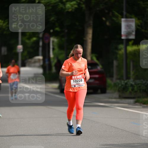 15.06.2025 - REWE Women's Run Dr. Thomas Lammeyer http://msf.ph/oto/7968191 15.06.2025 09:55:58 Laufen 10228 meine-sportfotos.de