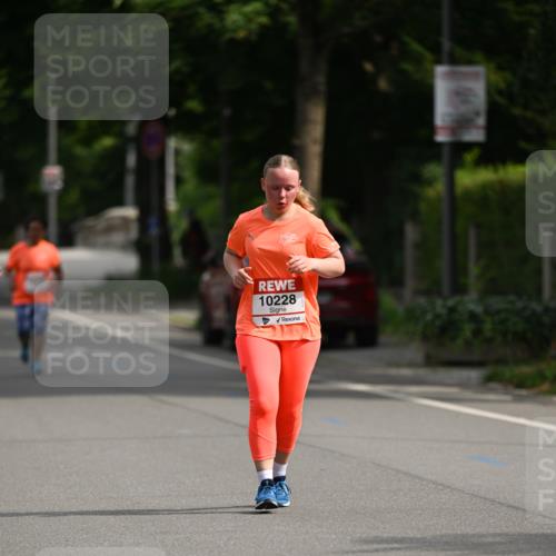 15.06.2025 - REWE Women's Run Dr. Thomas Lammeyer http://msf.ph/oto/7968198 15.06.2025 09:55:58 Laufen 10228 meine-sportfotos.de