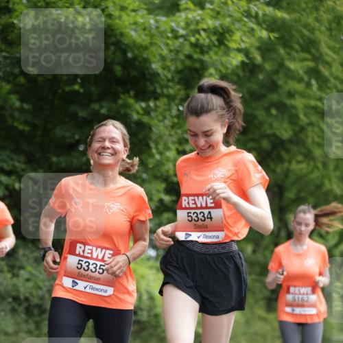15.06.2025 - REWE Women's Run Jannik Wohlers http://msf.ph/oto/7968254 15.06.2025 10:03:22 Laufen 5335, 5334, 5162 meine-sportfotos.de