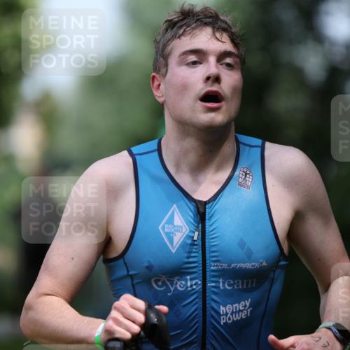 15.06.2025 - 7 Türme Triathlon Michael Strokosch http://msf.ph/oto/7968280 15.06.2025 12:54:27 Schwimmen 707, 734, 740, 802, 930, 978, 990, 996, 998, 1006, 1016, 1104, 1105 meine-sportfotos.de