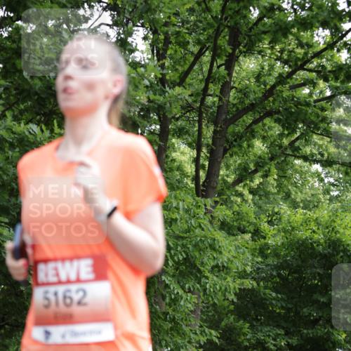 15.06.2025 - REWE Women's Run Jannik Wohlers http://msf.ph/oto/7968305 15.06.2025 10:03:25 Laufen 5162 meine-sportfotos.de