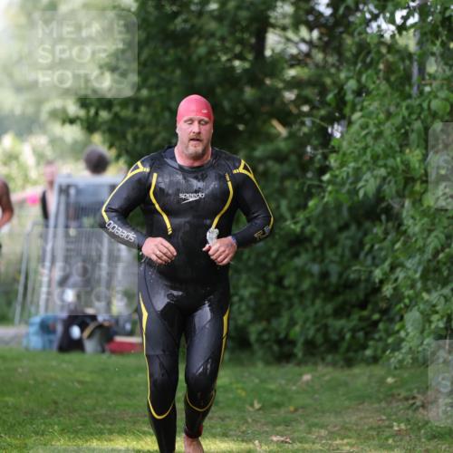 15.06.2025 - 7 Türme Triathlon Michael Strokosch http://msf.ph/oto/7968315 15.06.2025 12:54:32 Schwimmen 707, 734, 740, 802, 916, 978, 996, 998, 1006, 1016, 1104, 1105 meine-sportfotos.de