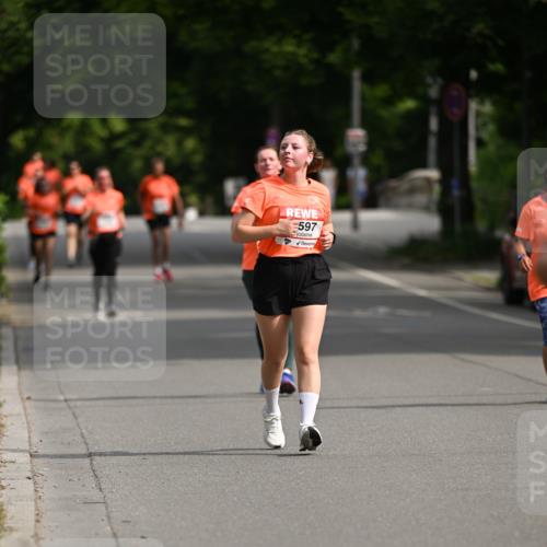 15.06.2025 - REWE Women's Run Dr. Thomas Lammeyer http://msf.ph/oto/7968326 15.06.2025 09:56:05 Laufen 597 meine-sportfotos.de
