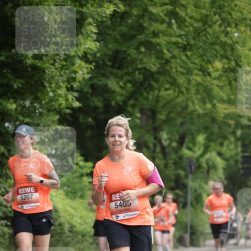 15.06.2025 - REWE Women's Run Jannik Wohlers http://msf.ph/oto/7968440 15.06.2025 10:03:41 Laufen 5207, 5405 meine-sportfotos.de