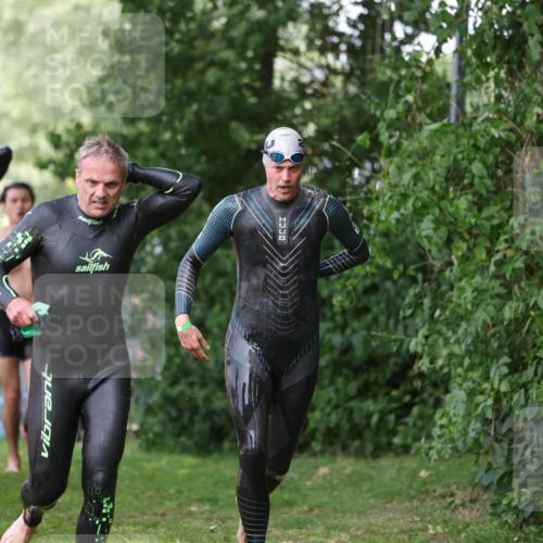 15.06.2025 - 7 Türme Triathlon Michael Strokosch http://msf.ph/oto/7968476 15.06.2025 12:54:49 Schwimmen 157, 701, 719, 723, 740, 762, 881, 916, 939, 945, 998, 1024, 1104, 1105, 1182 meine-sportfotos.de