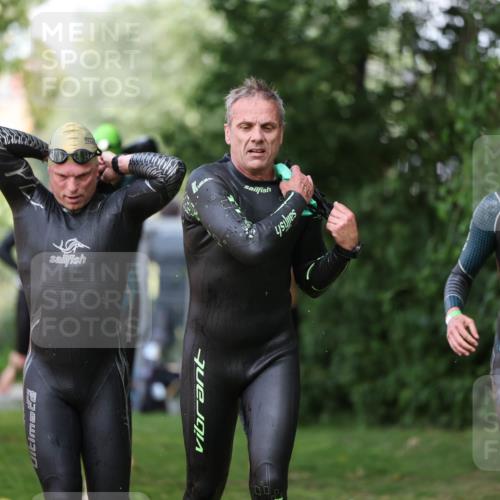 15.06.2025 - 7 Türme Triathlon Michael Strokosch http://msf.ph/oto/7968488 15.06.2025 12:54:50 Schwimmen 157, 701, 719, 723, 740, 762, 881, 916, 939, 945, 998, 1024, 1104, 1105, 1182 meine-sportfotos.de