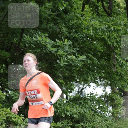 15.06.2025 - REWE Women's Run Jannik Wohlers http://msf.ph/oto/7968548 15.06.2025 10:03:49 Laufen 5342 meine-sportfotos.de
