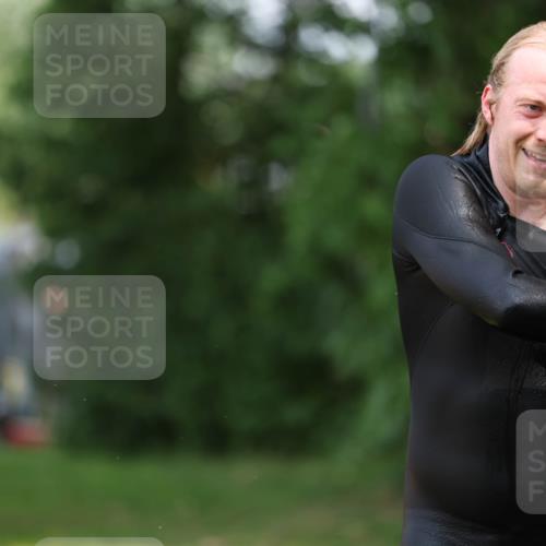 15.06.2025 - 7 Türme Triathlon Michael Strokosch http://msf.ph/oto/7968556 15.06.2025 12:54:57 Schwimmen 157, 701, 719, 723, 740, 762, 846, 881, 916, 939, 945, 950, 952, 1019, 1024, 1152, 1182 meine-sportfotos.de