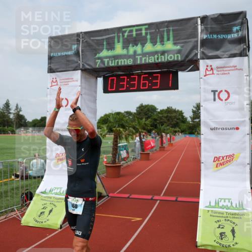 15.06.2025 - 7 Türme Triathlon Michael Strokosch http://msf.ph/oto/7968571 15.06.2025 13:36:31 Ziel 460 meine-sportfotos.de