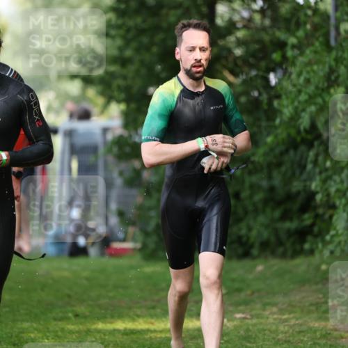 15.06.2025 - 7 Türme Triathlon Michael Strokosch http://msf.ph/oto/7968576 15.06.2025 12:55:02 Schwimmen 157, 701, 719, 723, 745, 762, 772, 846, 859, 865, 881, 939, 945, 950, 952, 1019, 1024, 1152, 1182 meine-sportfotos.de