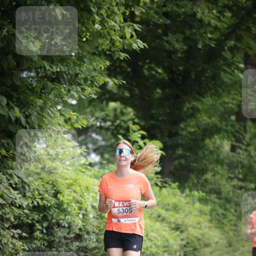 15.06.2025 - REWE Women's Run Jannik Wohlers http://msf.ph/oto/7968581 15.06.2025 10:03:55 Laufen 5305 meine-sportfotos.de