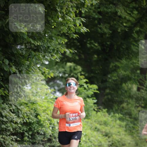 15.06.2025 - REWE Women's Run Jannik Wohlers http://msf.ph/oto/7968593 15.06.2025 10:03:55 Laufen 5305 meine-sportfotos.de