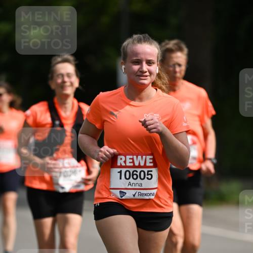 15.06.2025 - REWE Women's Run Dr. Thomas Lammeyer http://msf.ph/oto/7968613 15.06.2025 09:56:29 Laufen 7076, 10605 meine-sportfotos.de