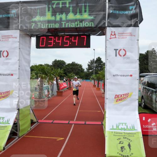 15.06.2025 - 7 Türme Triathlon Michael Strokosch http://msf.ph/oto/7968682 15.06.2025 13:45:46 Ziel 916 meine-sportfotos.de