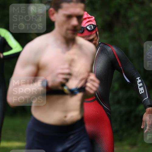 15.06.2025 - 7 Türme Triathlon Michael Strokosch http://msf.ph/oto/7968684 15.06.2025 12:55:13 Schwimmen 157, 701, 723, 727, 745, 762, 769, 772, 784, 801, 846, 859, 865, 881, 950, 952, 1019, 1075, 1152 meine-sportfotos.de