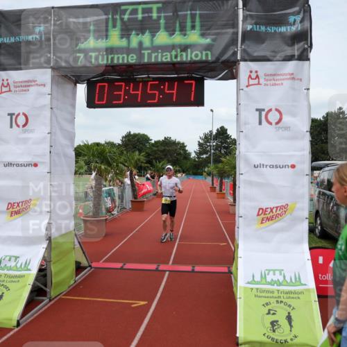 15.06.2025 - 7 Türme Triathlon Michael Strokosch http://msf.ph/oto/7968686 15.06.2025 13:45:47 Ziel 916 meine-sportfotos.de