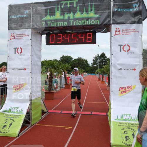 15.06.2025 - 7 Türme Triathlon Michael Strokosch http://msf.ph/oto/7968698 15.06.2025 13:45:48 Ziel 916 meine-sportfotos.de