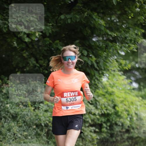 15.06.2025 - REWE Women's Run Jannik Wohlers http://msf.ph/oto/7968709 15.06.2025 10:03:56 Laufen 5305, 41 meine-sportfotos.de