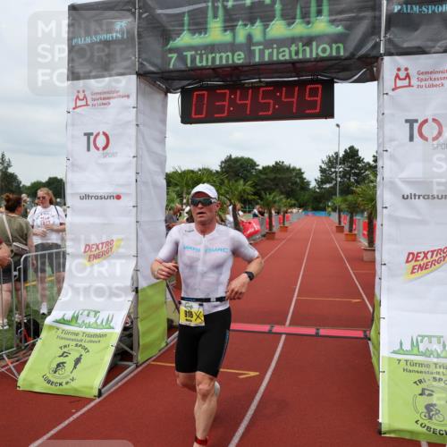 15.06.2025 - 7 Türme Triathlon Michael Strokosch http://msf.ph/oto/7968719 15.06.2025 13:45:49 Ziel 916 meine-sportfotos.de