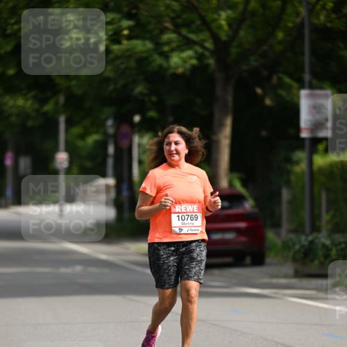 15.06.2025 - REWE Women's Run Dr. Thomas Lammeyer http://msf.ph/oto/7968724 15.06.2025 09:56:40 Laufen 10769 meine-sportfotos.de