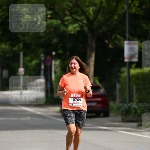 15.06.2025 - REWE Women's Run Dr. Thomas Lammeyer http://msf.ph/oto/7968729 15.06.2025 09:56:40 Laufen 10769 meine-sportfotos.de