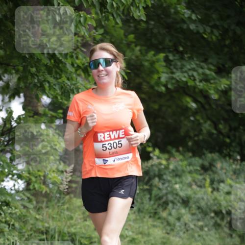 15.06.2025 - REWE Women's Run Jannik Wohlers http://msf.ph/oto/7968765 15.06.2025 10:03:58 Laufen 5305 meine-sportfotos.de