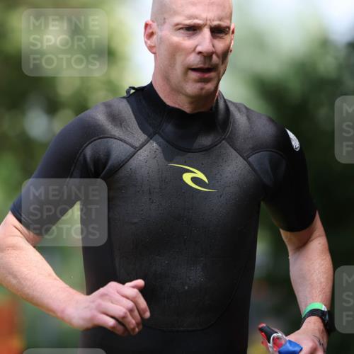 15.06.2025 - 7 Türme Triathlon Michael Strokosch http://msf.ph/oto/7968768 15.06.2025 12:55:23 Schwimmen 727, 745, 763, 769, 772, 784, 792, 797, 801, 805, 846, 859, 865, 927, 950, 952, 955, 1011, 1019, 1029, 1075, 1152, 1169 meine-sportfotos.de