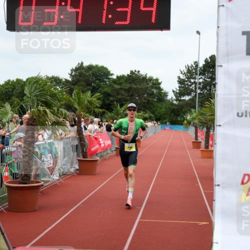15.06.2025 - 7 Türme Triathlon Michael Strokosch http://msf.ph/oto/7968780 15.06.2025 13:47:34 Ziel 1104 meine-sportfotos.de