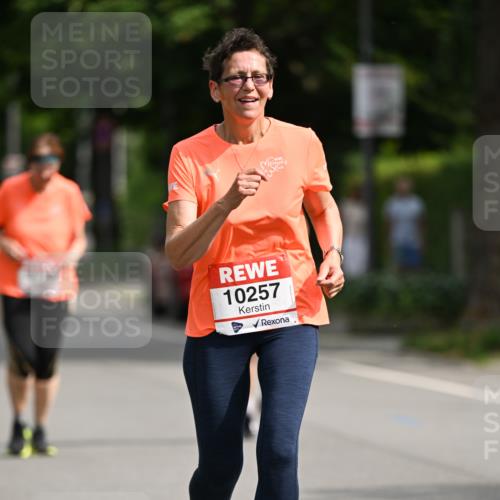 15.06.2025 - REWE Women's Run Dr. Thomas Lammeyer http://msf.ph/oto/7968846 15.06.2025 09:56:53 Laufen 10257 meine-sportfotos.de