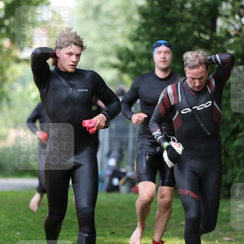 15.06.2025 - 7 Türme Triathlon Michael Strokosch http://msf.ph/oto/7968850 15.06.2025 12:55:29 Schwimmen 727, 745, 755, 763, 769, 772, 784, 792, 797, 801, 805, 859, 879, 919, 927, 955, 1011, 1029, 1075, 1169 meine-sportfotos.de