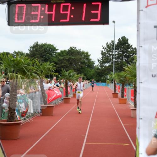 15.06.2025 - 7 Türme Triathlon Michael Strokosch http://msf.ph/oto/7968893 15.06.2025 13:49:12 Ziel 1016 meine-sportfotos.de
