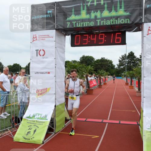 15.06.2025 - 7 Türme Triathlon Michael Strokosch http://msf.ph/oto/7968937 15.06.2025 13:49:15 Ziel 1016 meine-sportfotos.de