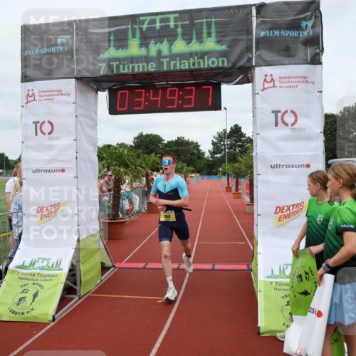 15.06.2025 - 7 Türme Triathlon Michael Strokosch http://msf.ph/oto/7969023 15.06.2025 13:49:37 Ziel 1156 meine-sportfotos.de
