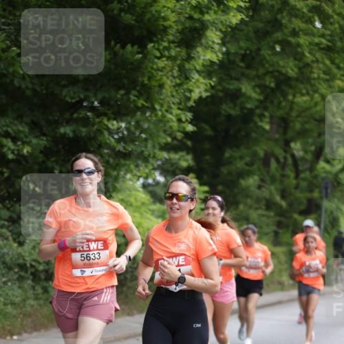 15.06.2025 - REWE Women's Run Jannik Wohlers http://msf.ph/oto/7969033 15.06.2025 10:04:12 Laufen 5633 meine-sportfotos.de