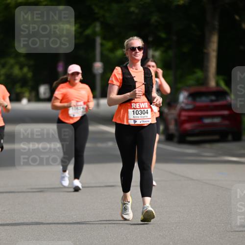 15.06.2025 - REWE Women's Run Dr. Thomas Lammeyer http://msf.ph/oto/7969040 15.06.2025 09:57:13 Laufen 10304 meine-sportfotos.de
