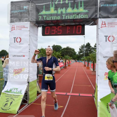 15.06.2025 - 7 Türme Triathlon Michael Strokosch http://msf.ph/oto/7969121 15.06.2025 13:51:10 Ziel 862 meine-sportfotos.de
