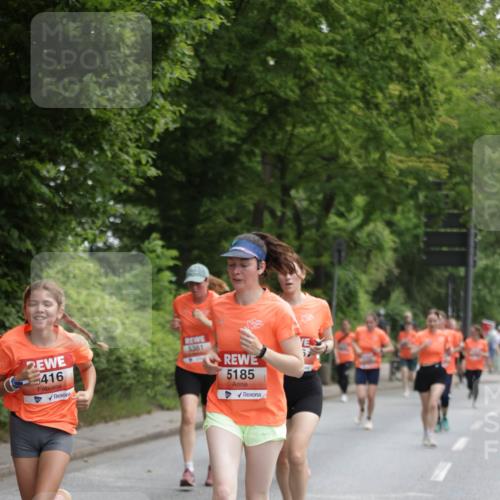 15.06.2025 - REWE Women's Run Jannik Wohlers http://msf.ph/oto/7969122 15.06.2025 10:04:15 Laufen 416, 5381, 5185 meine-sportfotos.de