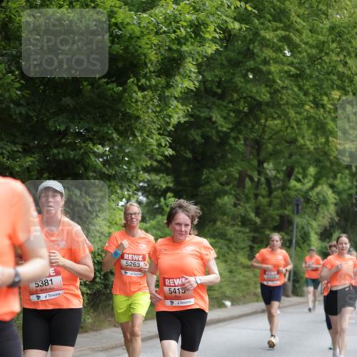 15.06.2025 - REWE Women's Run Jannik Wohlers http://msf.ph/oto/7969215 15.06.2025 10:04:18 Laufen 5381, 5263, 5415 meine-sportfotos.de