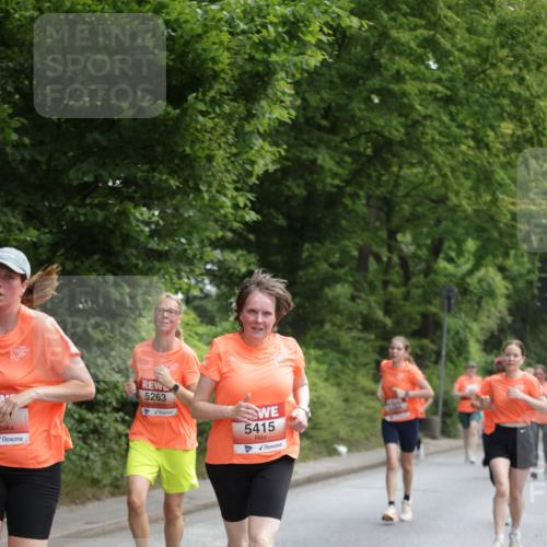 15.06.2025 - REWE Women's Run Jannik Wohlers http://msf.ph/oto/7969233 15.06.2025 10:04:18 Laufen 5263, 5415 meine-sportfotos.de