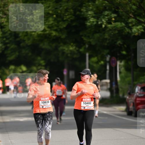 15.06.2025 - REWE Women's Run Dr. Thomas Lammeyer http://msf.ph/oto/7969285 15.06.2025 09:58:01 Laufen 10639, 10482 meine-sportfotos.de