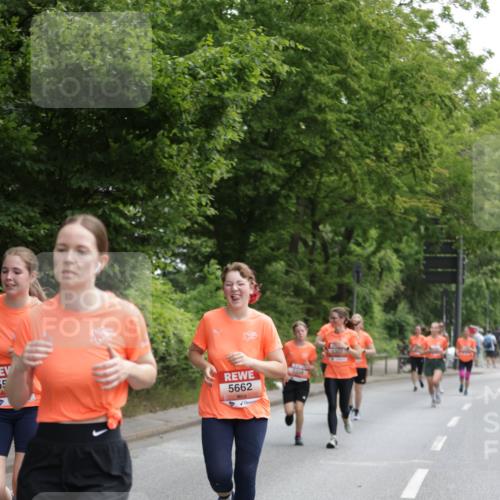 15.06.2025 - REWE Women's Run Jannik Wohlers http://msf.ph/oto/7969296 15.06.2025 10:04:23 Laufen 5662 meine-sportfotos.de