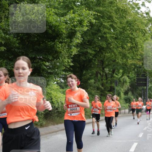 15.06.2025 - REWE Women's Run Jannik Wohlers http://msf.ph/oto/7969305 15.06.2025 10:04:23 Laufen 5662 meine-sportfotos.de